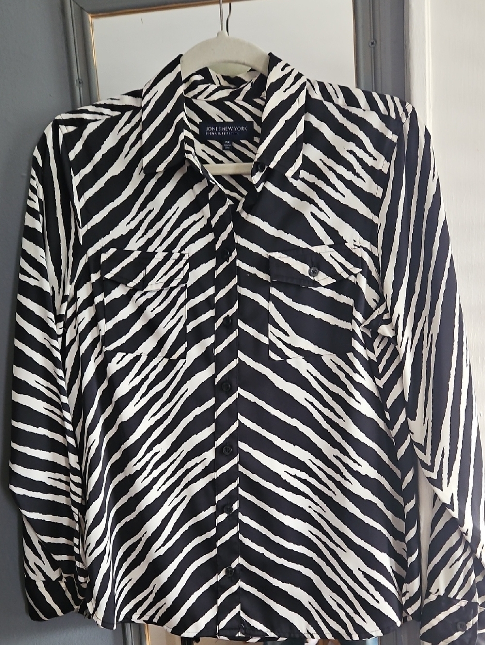 Jones New York Black & White Zebra Print Button-Up Shirt